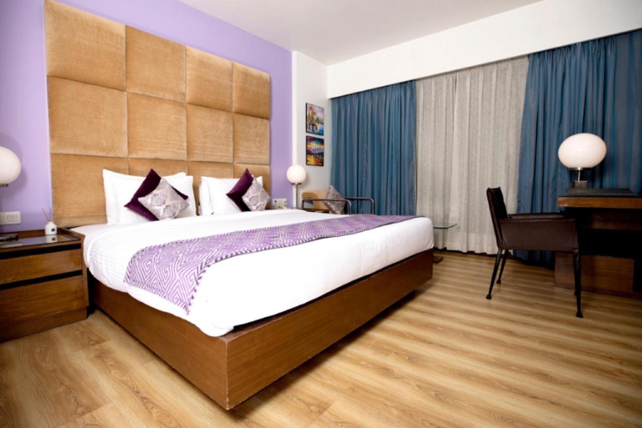 Yogi Executive, Hotel 4*