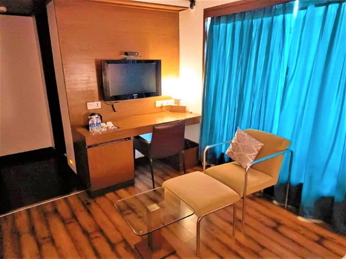 Hotel Yogi Executive, 4*