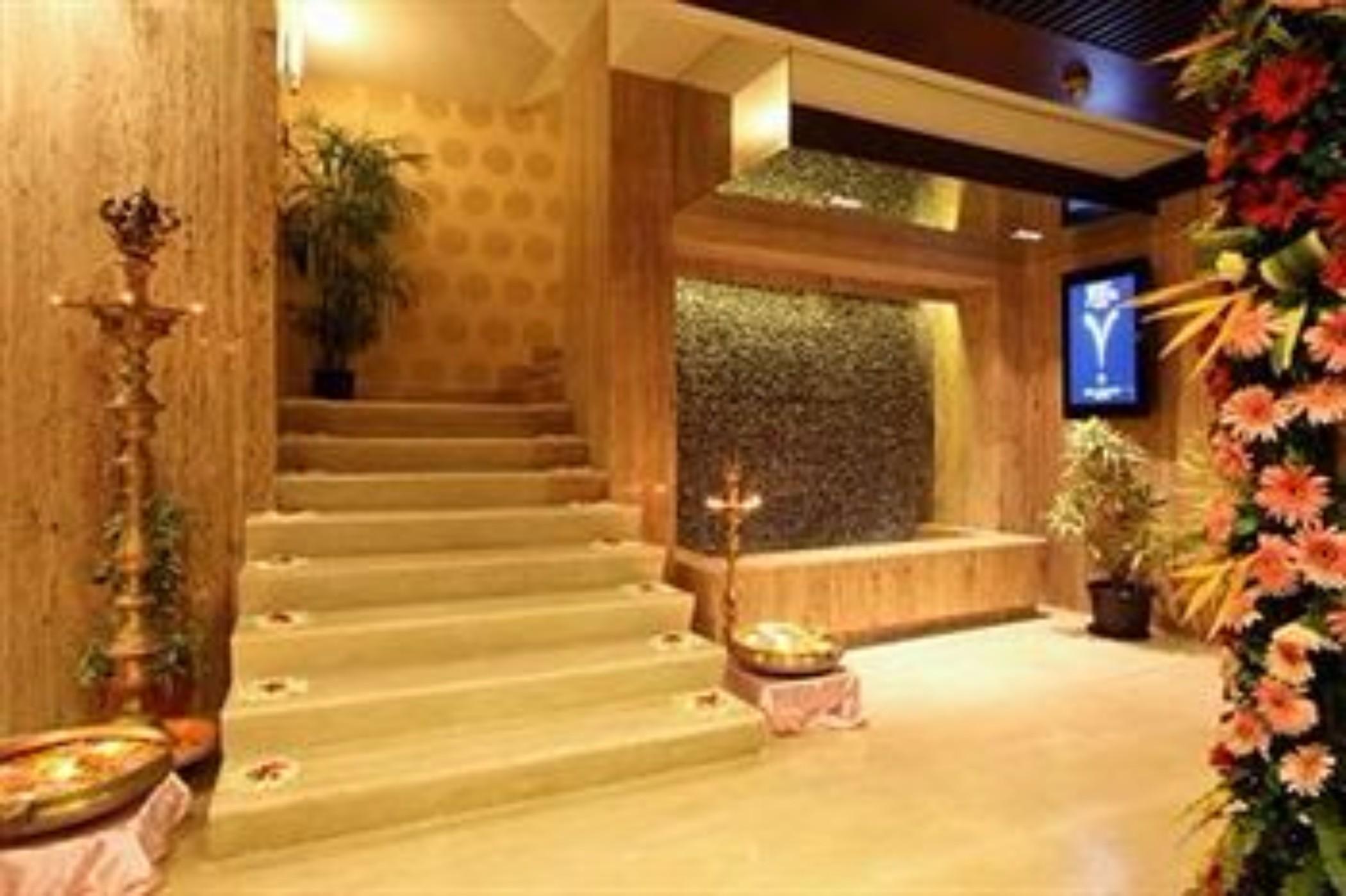 Yogi Executive, Hotel 4*