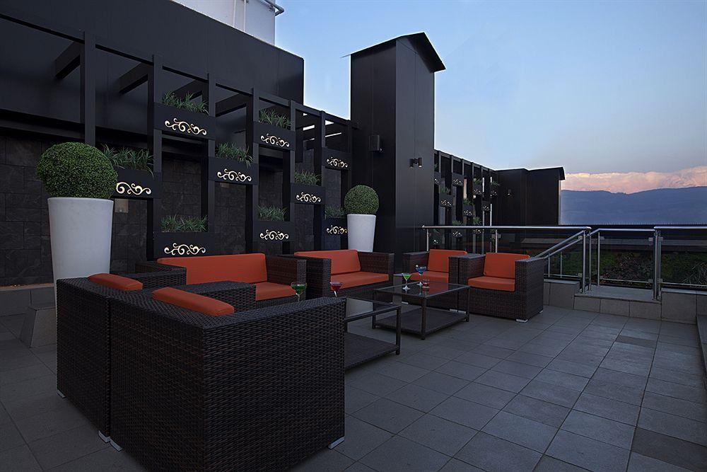 Yogi Executive, Hotel 4*